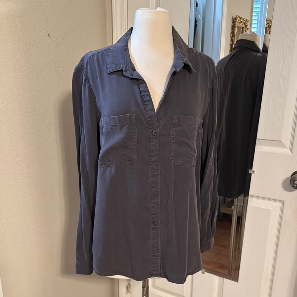 Cloth & Stone Gray Long Sleeve Button Down Shirt